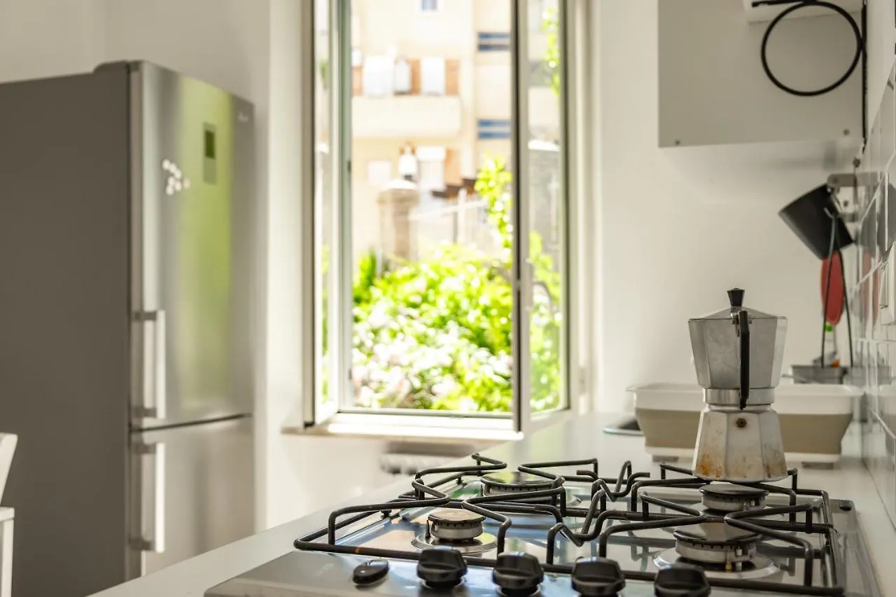 Clivo'S 1 Buddyrent Apartment Rome